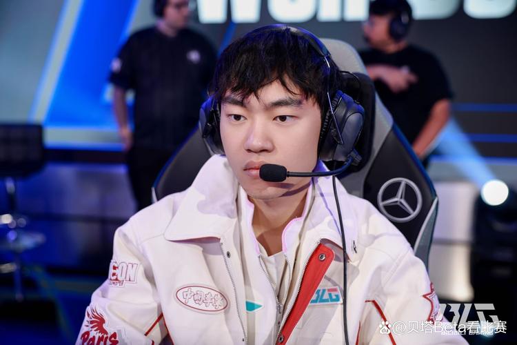 来LPL吧！Diable组建自己的理想阵容：中单选Knight！