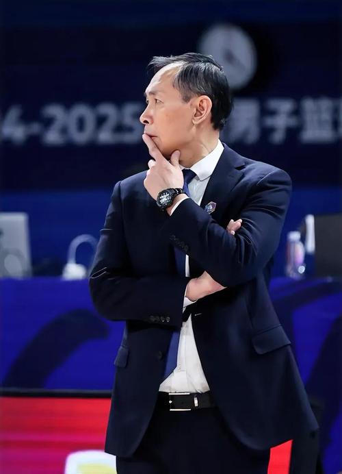 许利民：整场比赛打得都很被动，胜利体现了我们在内线的优势