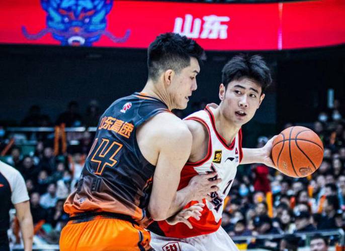 27分5篮板，山东男篮外援捡到宝助队小胜天津陶汉林+郭凯齐爆发