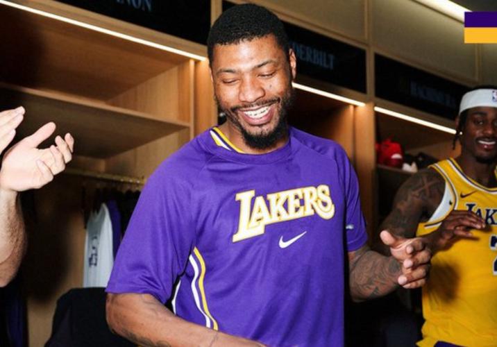 斯马特伤势恢复加速进入每日观察名单,雷迪克:等他满血复活