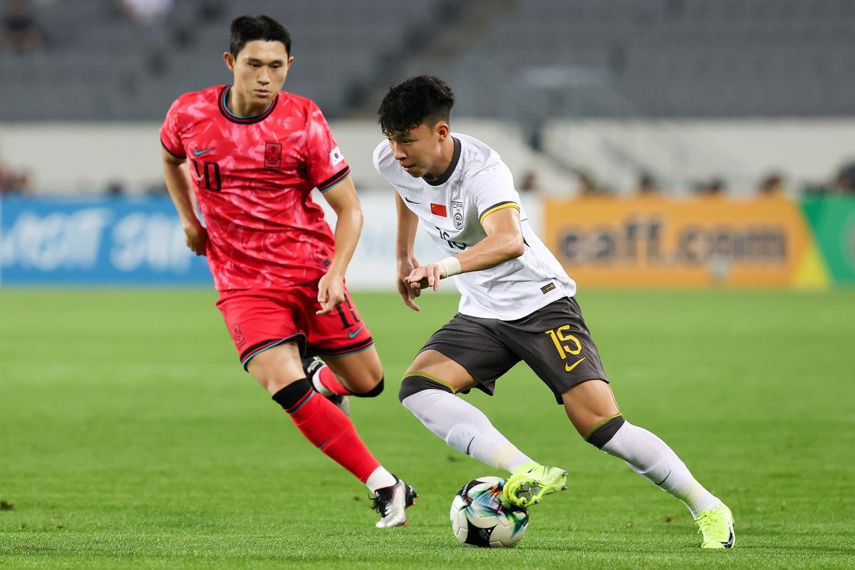 马德兴:国足强度跟不上反应慢,这半场是国足距离世界杯的差距