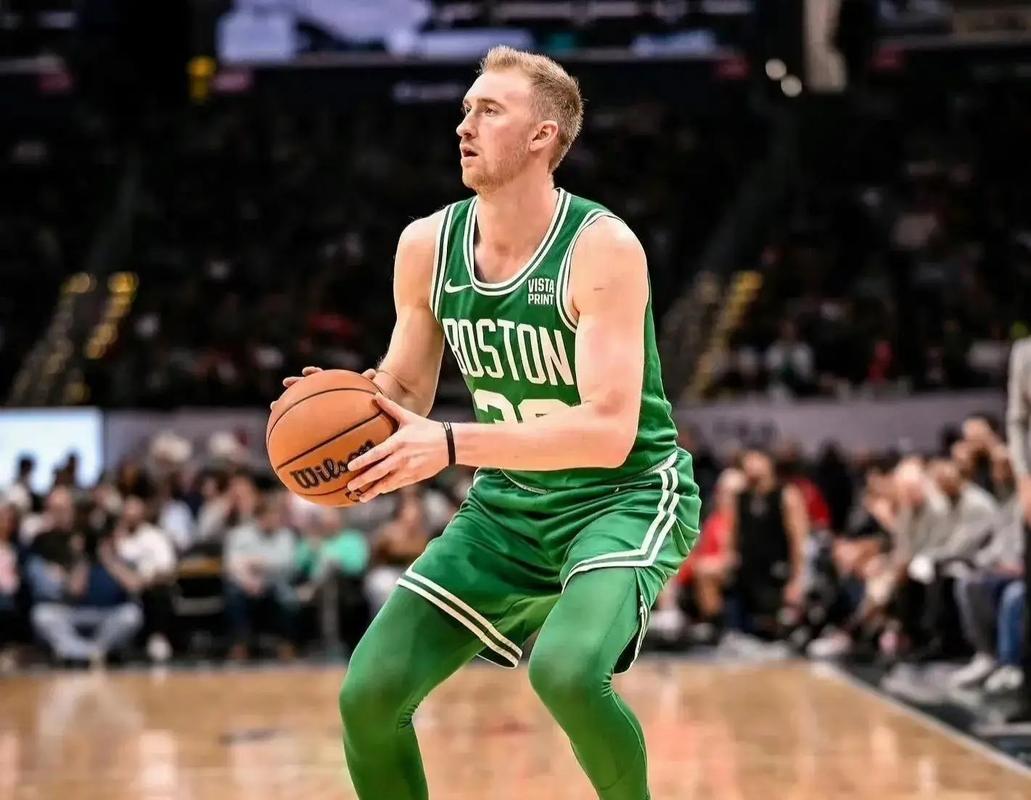 从被国王扫地出门到绿军夺冠，NBA首位葡萄牙球星的逆袭之路