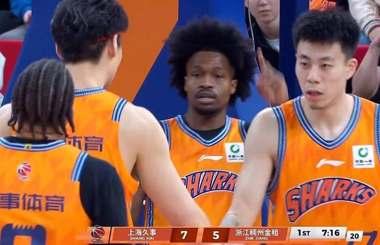 上海男篮21分大胜,古德温24+7+8张镇麟12+6+5,姜伟泽12投3中