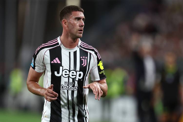 罗体:尤文开出600万欧元年薪的续约合同,弗拉霍维奇想要700万欧