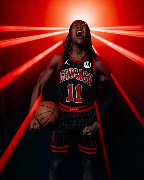 6换2大交易！场均19+10+8！华子等来最强帮手