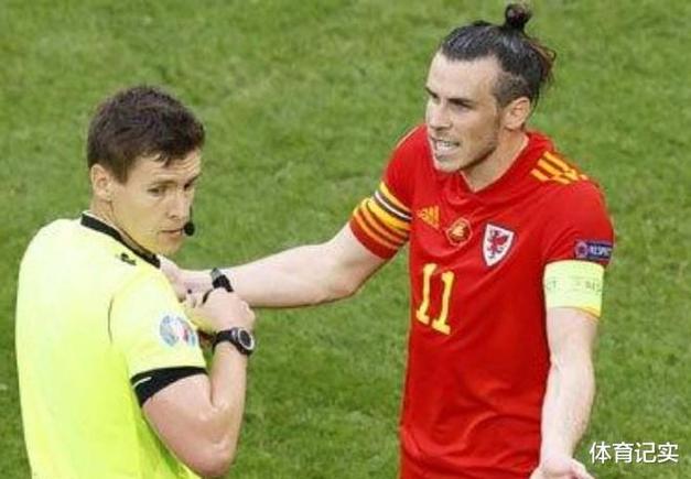 从5号秀&和CC并列后场双星到黯然被裁是什么让艾维突然陨落